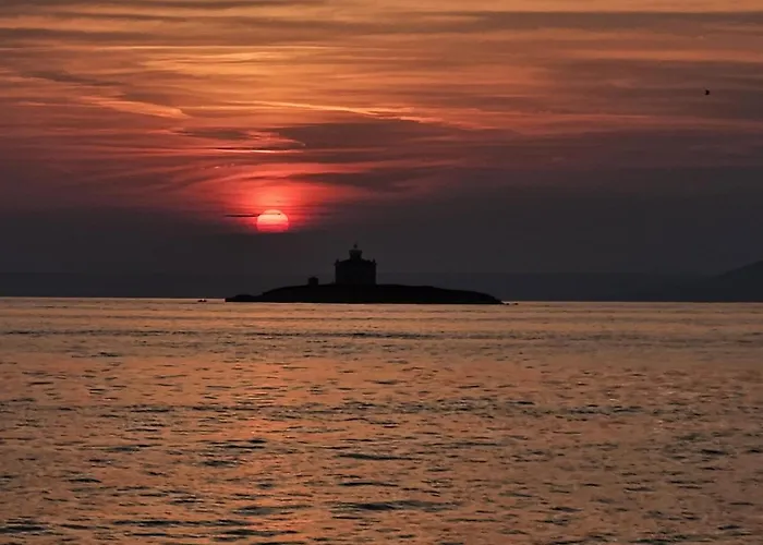 Rajci アパート ツレス