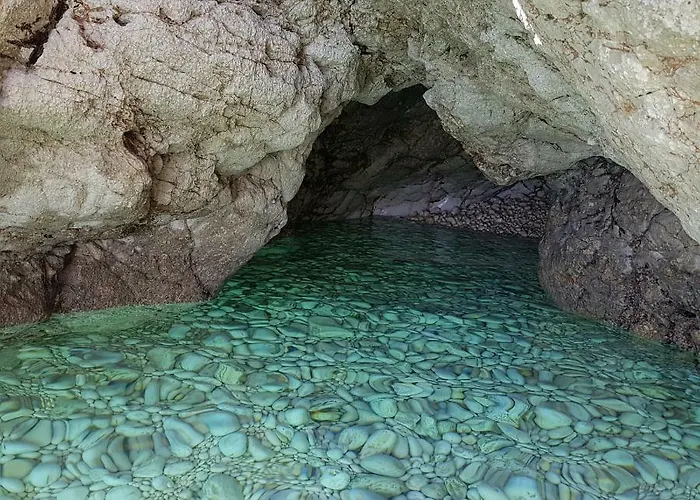 Rajci アパート *